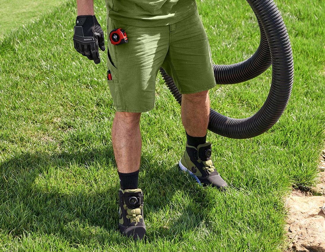 Pantalons de travail: Short e.s.iconic + vert montagne
