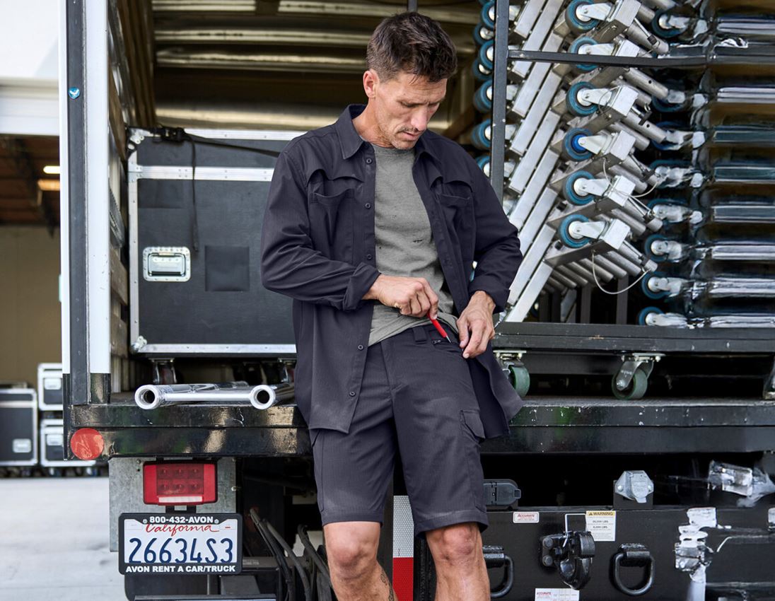 Hosen: Short e.s.t:aktik light ripstop + neroblau 1