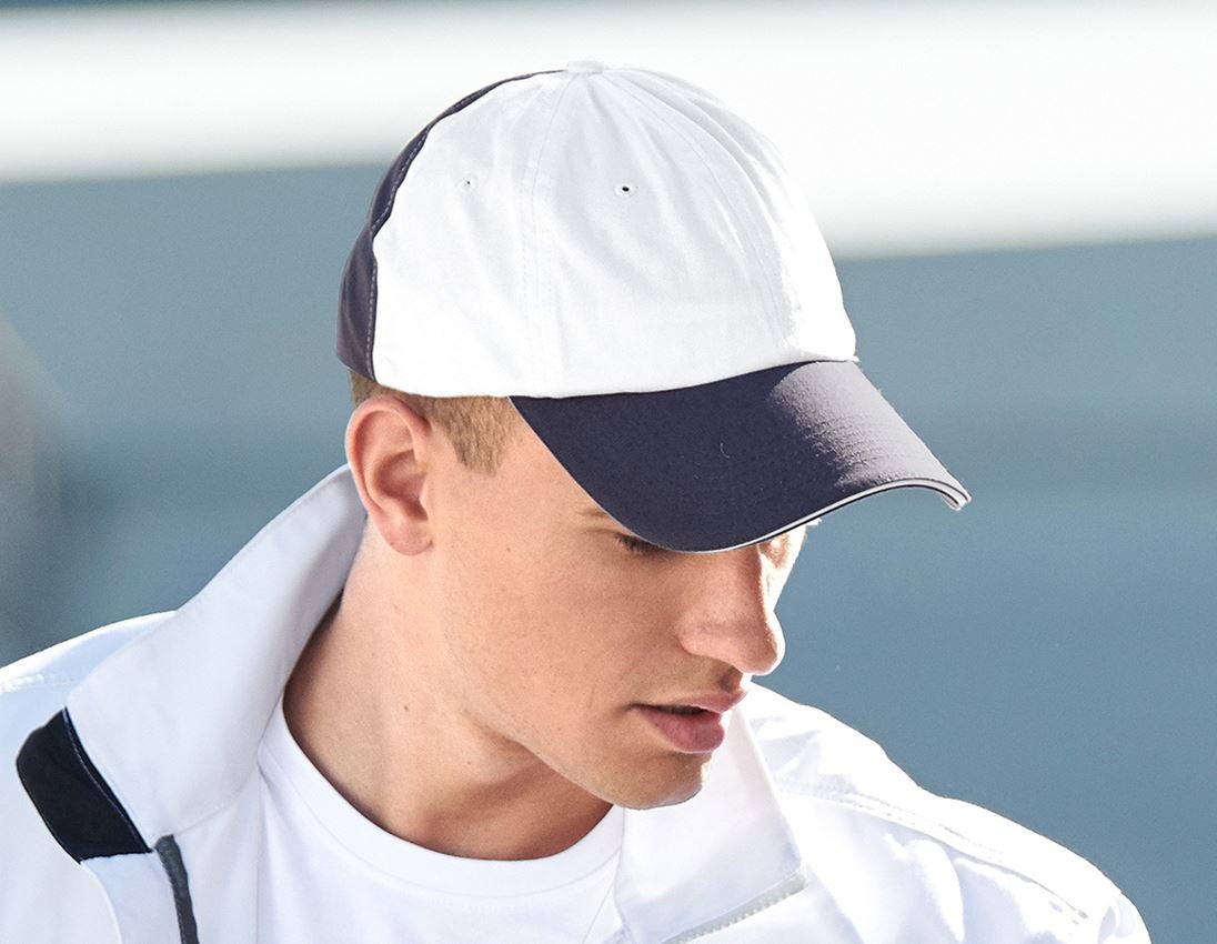Accessoires: e.s. Cap color + weiß/grau 1