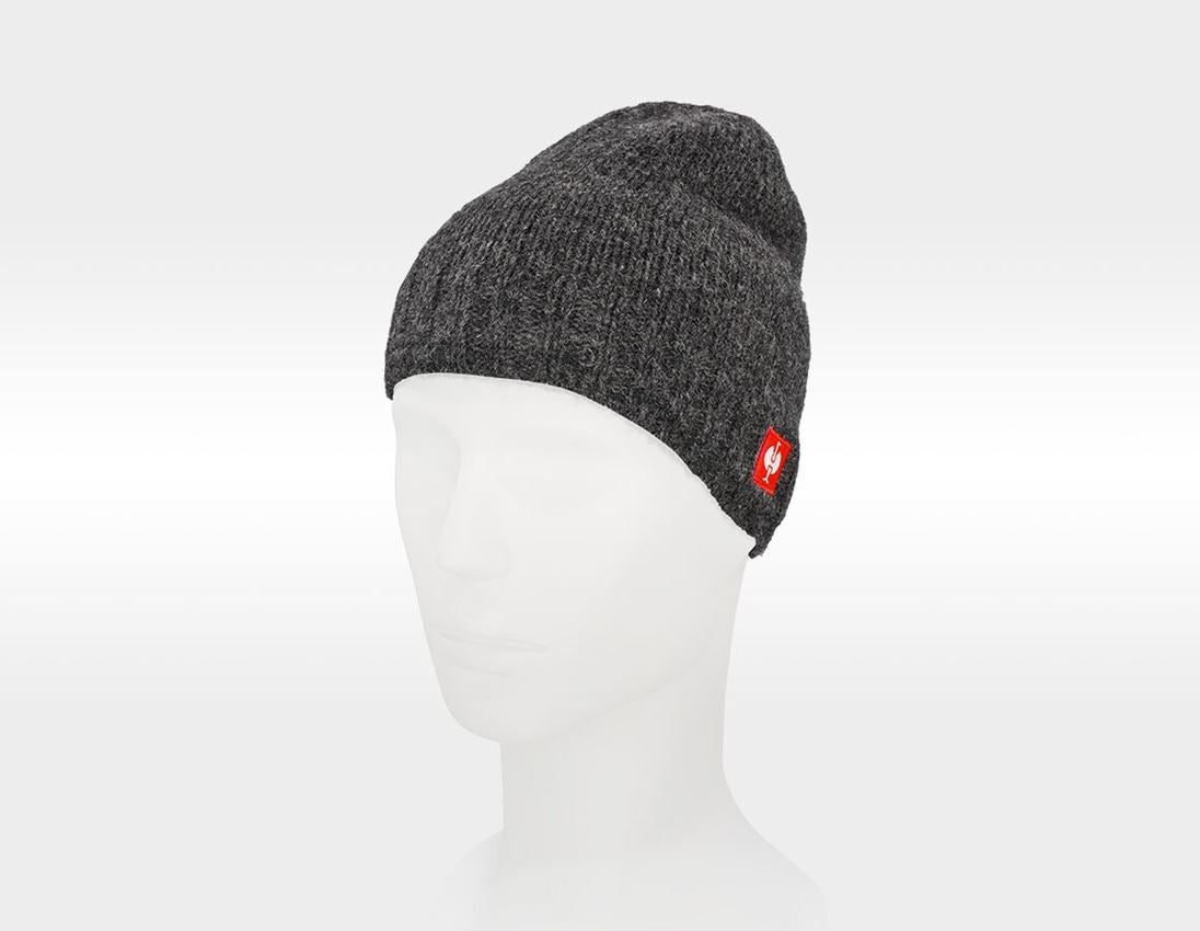 Accessoires: e.s. Grobstrickmütze + titan 2