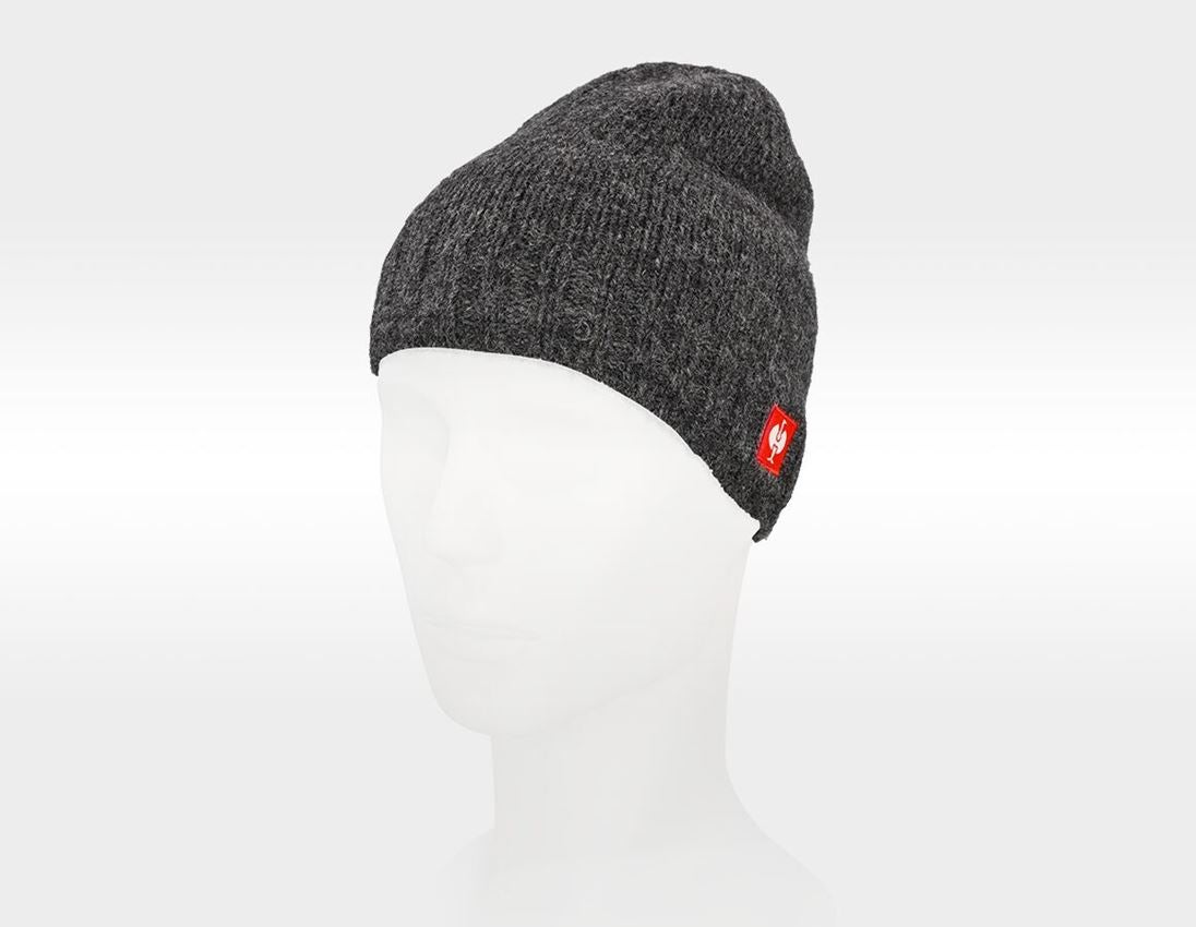 Accessoires: e.s. Grobstrickmütze + titan 2