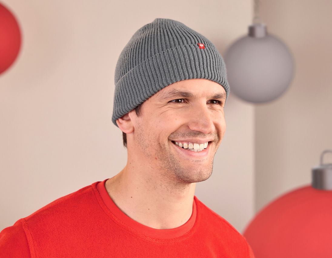 Accessoires: e.s. Bonnet tricoté + gris nordique