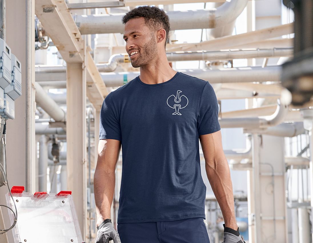 Shirts & Co.: T-Shirt Merino e.s.trail + tiefblau/weiß
