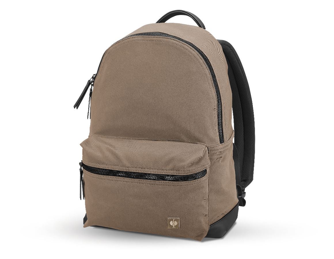 Témata: Backpack e.s.motion ten + popelavě hnědá