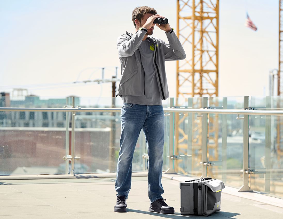 Pracovní kalhoty: e.s. Džíny s 5 kapsami, straight + mediumwashed 2