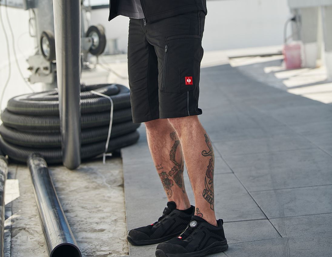 Témata: Šortky e.s.vision, pánské + černá 1