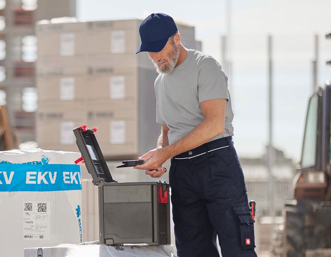 Doplňky: Čepice e.s.classic + tmavomodrá