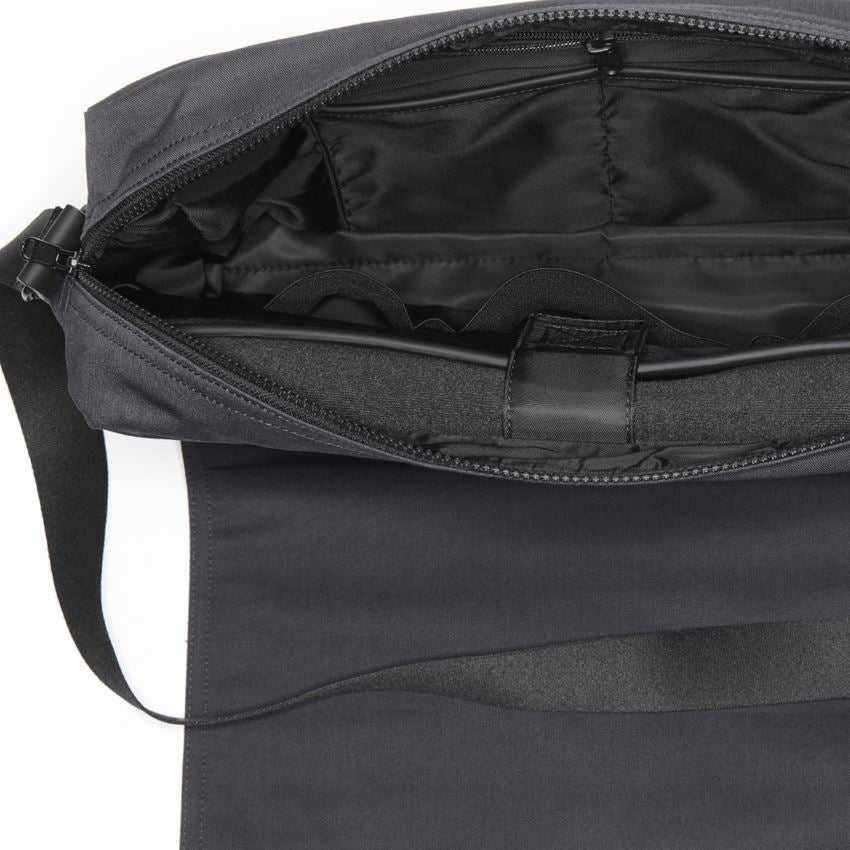 Doplňky: Messenger Bag e.s.motion ten + oxidově černá 2