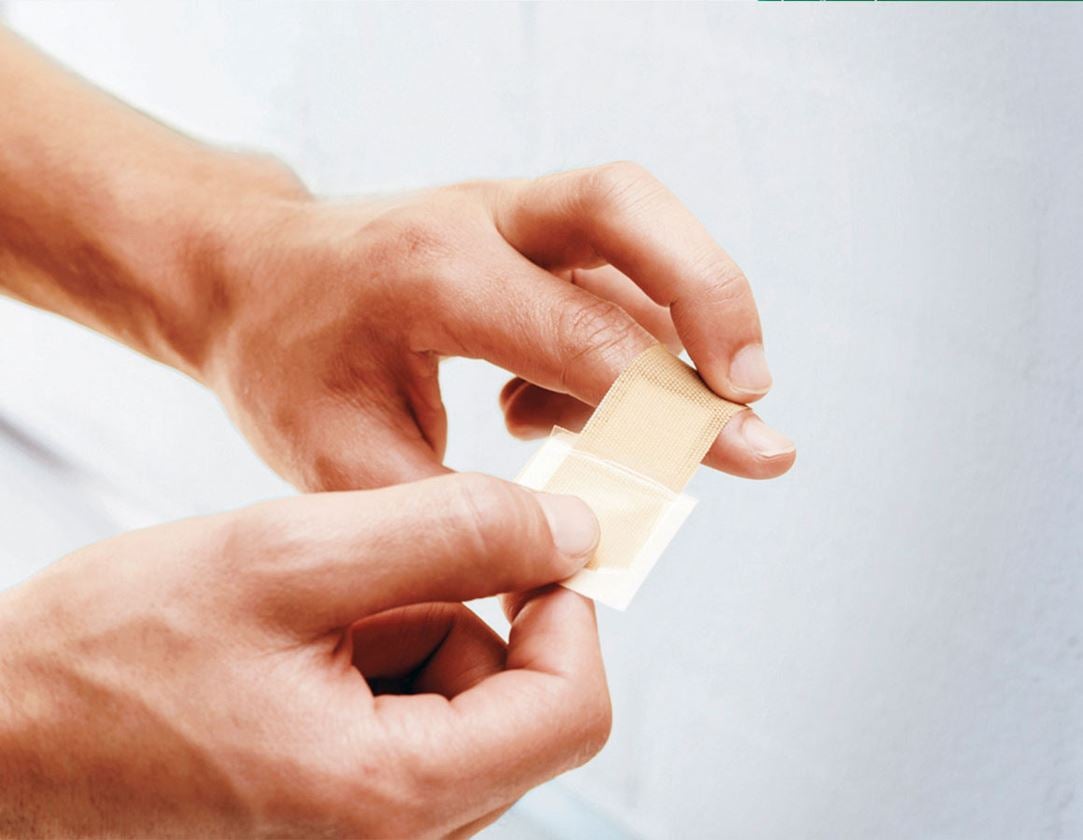 Obvazový materiál: Zásobník náplastí QuickFix 1