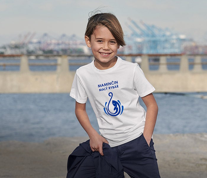 Dětské e.s. triko cotton stretch, nápis Maminčin malý rybář s motivem udice
