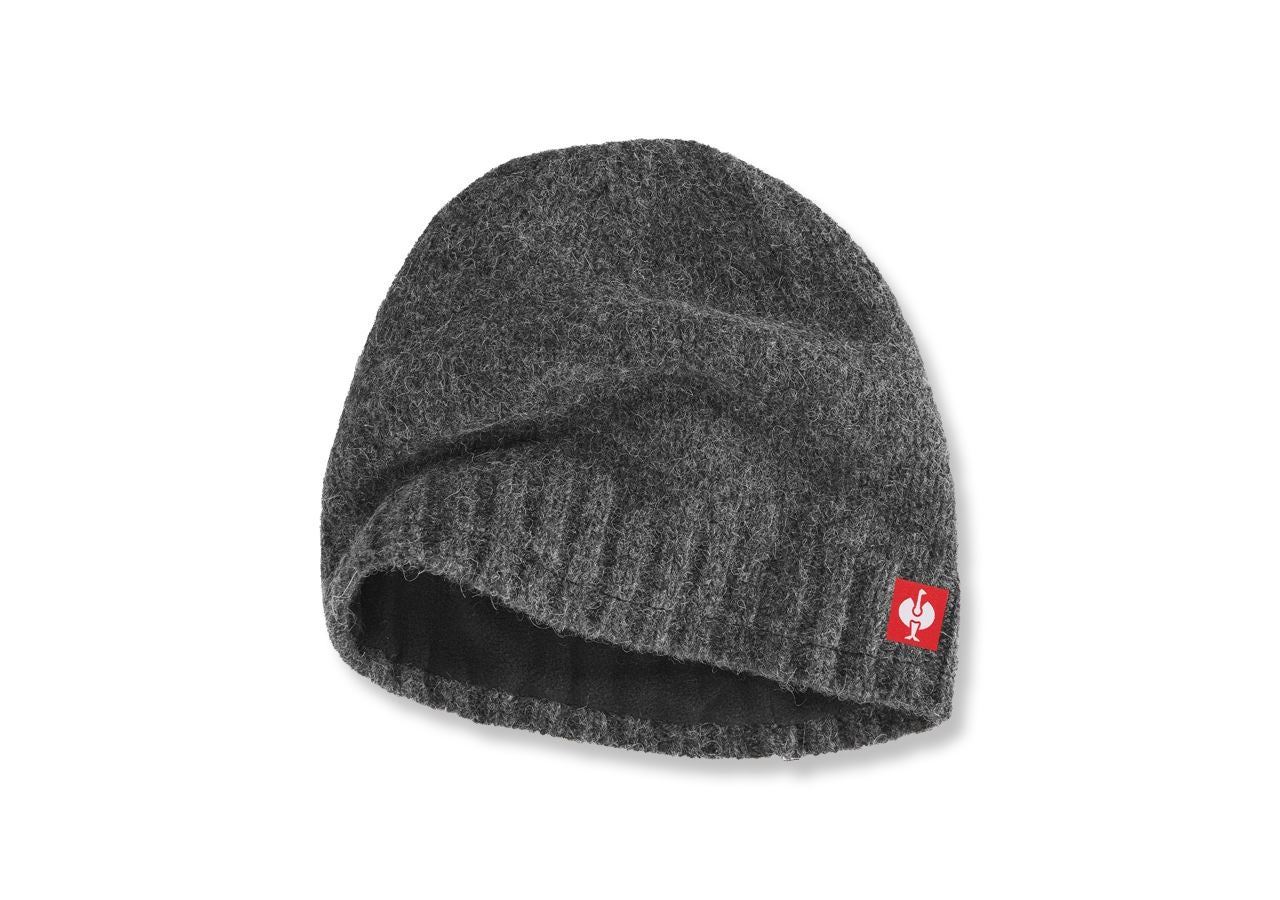 Accessories: e.s. Chunky knit hat + titanium