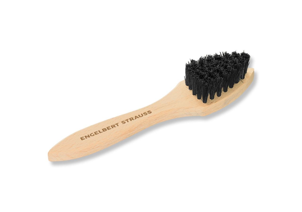 Produits de soins	: e.s. Brosses à cirer