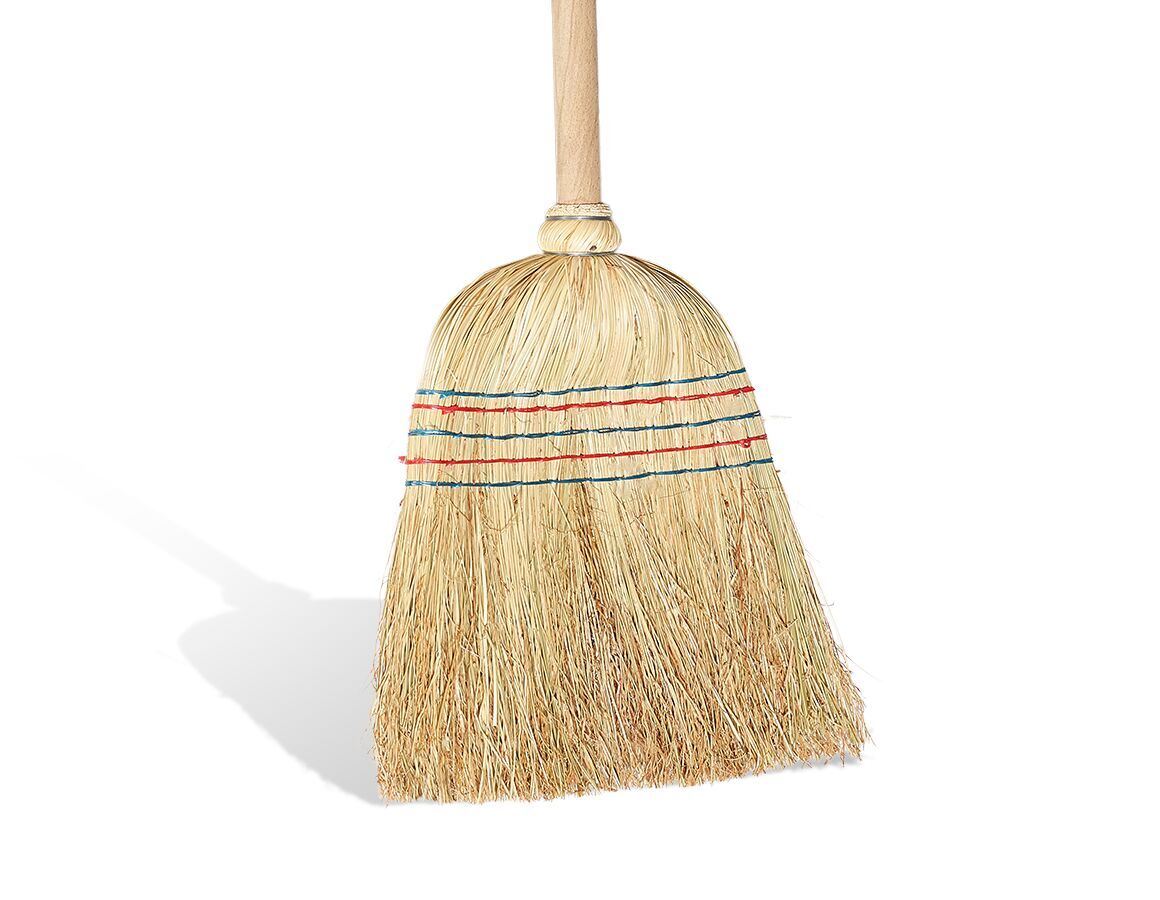 Brooms | Brushes | Scrubbers: Straw Broom