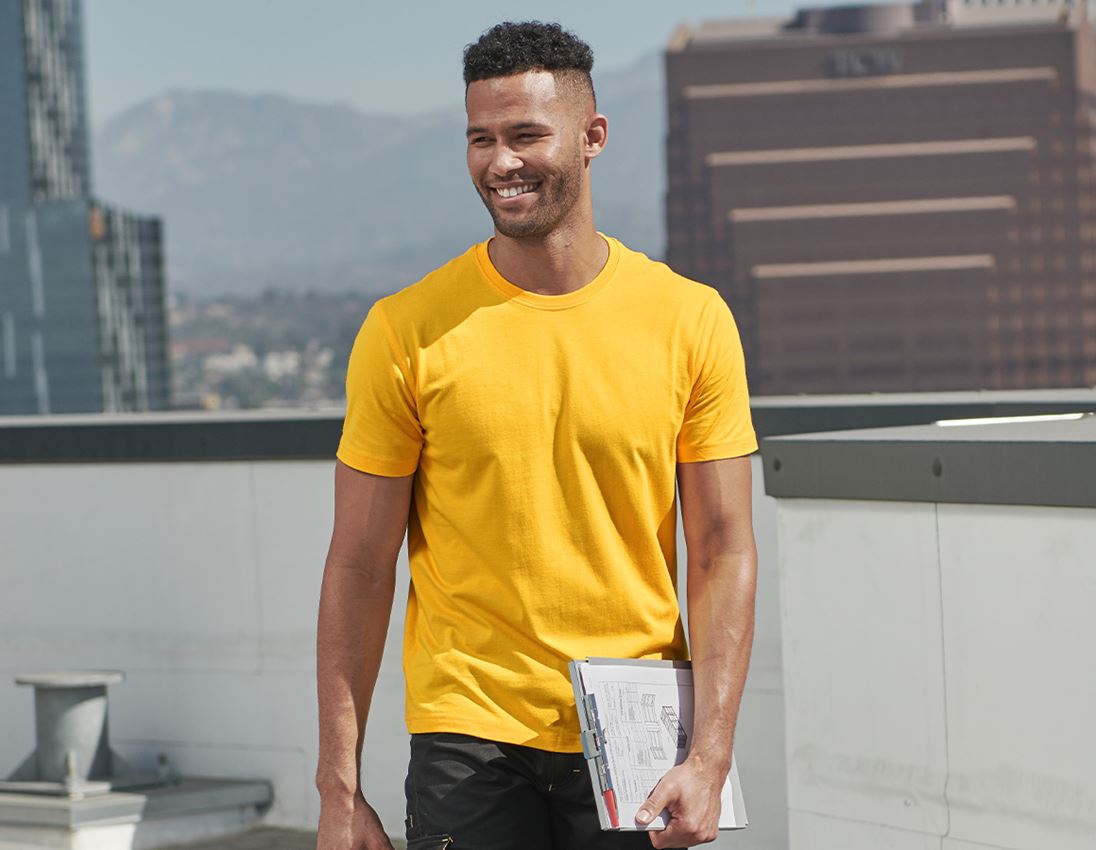 Shirts & Co.: e.s. T-Shirt cotton + gelb