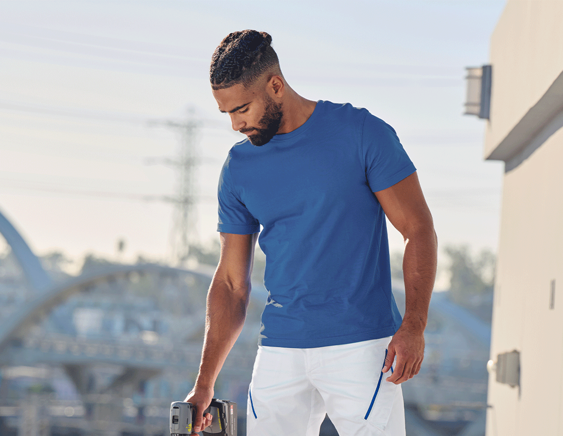 Themen: e.s. T-Shirt cotton + enzianblau