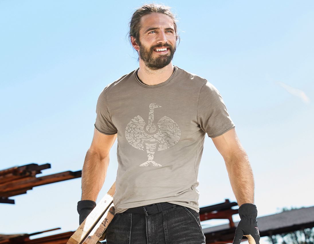 Hauts: e.s. T-Shirt workwear ostrich + taupe vintage