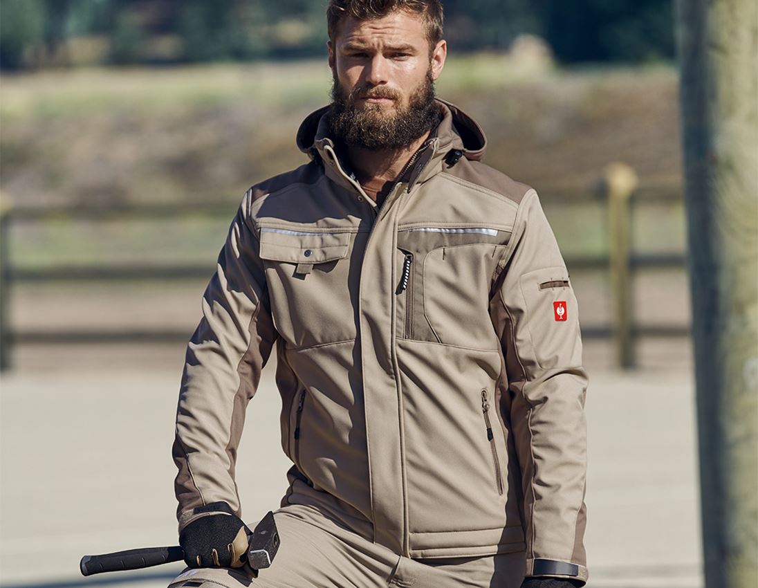 Jacken: Softshelljacke e.s.motion + lehm/torf 1