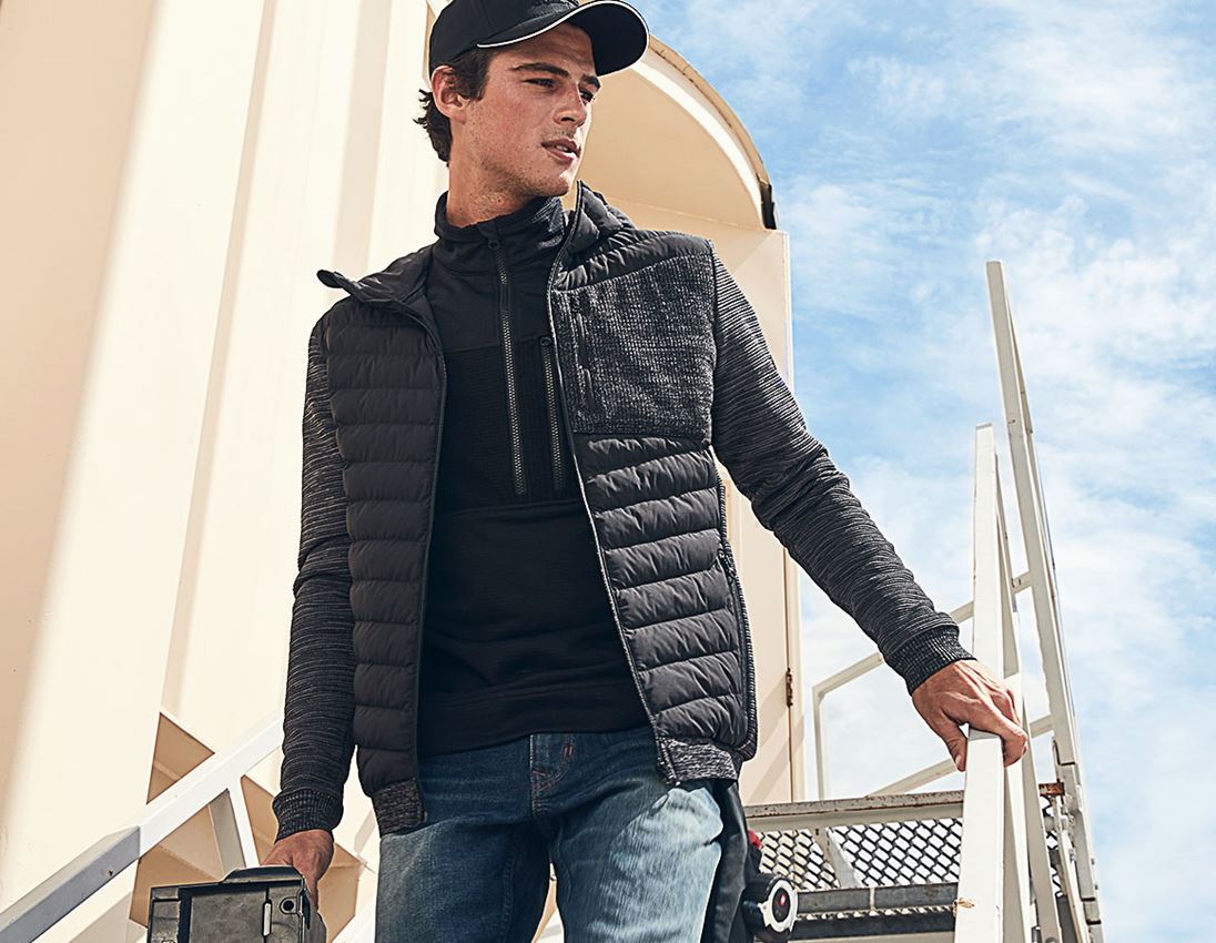 Topics: Hybrid hooded knitted jacket e.s.motion ten + oxidblack melange