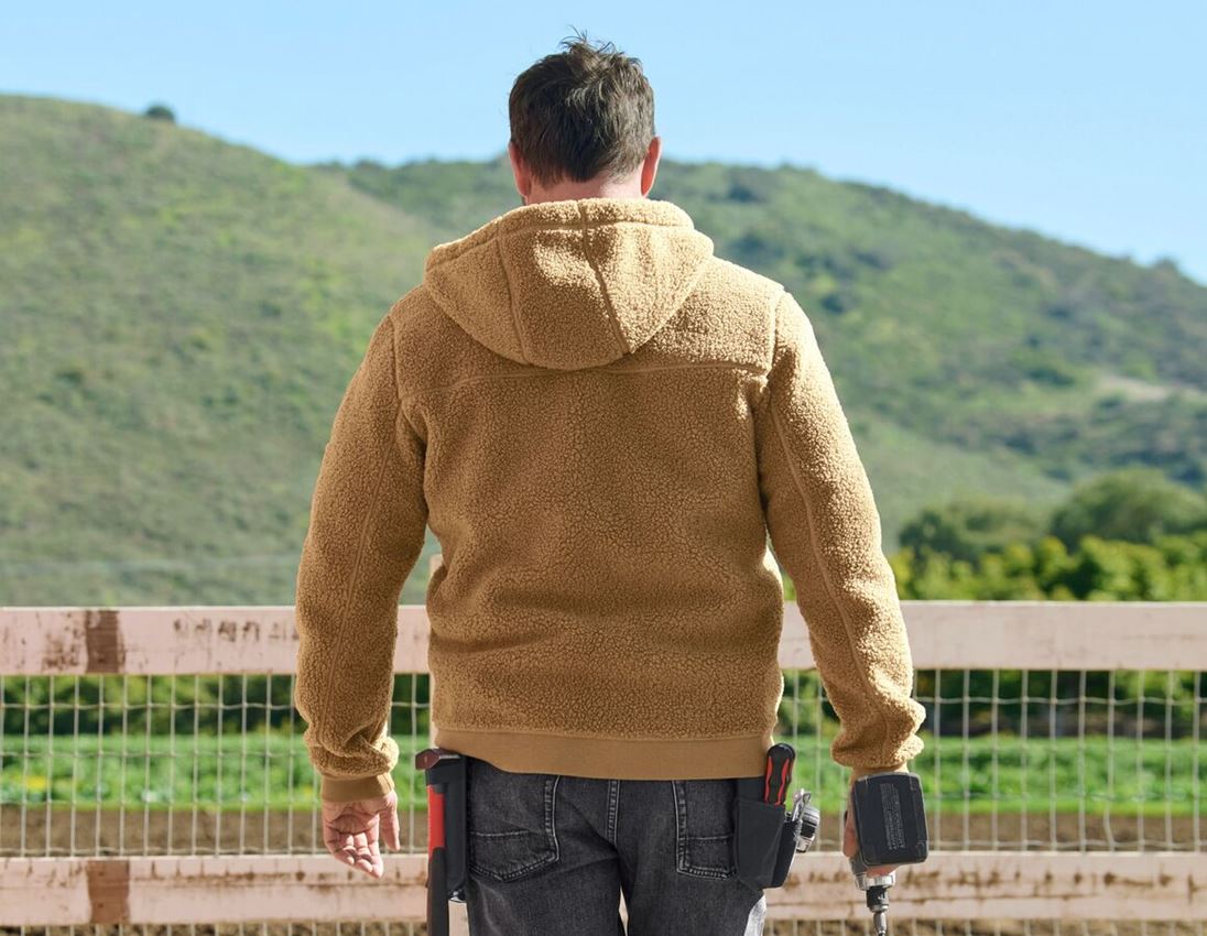 Larger gifts: Faux fur hooded jacket e.s.e:pic + almondbrown 1