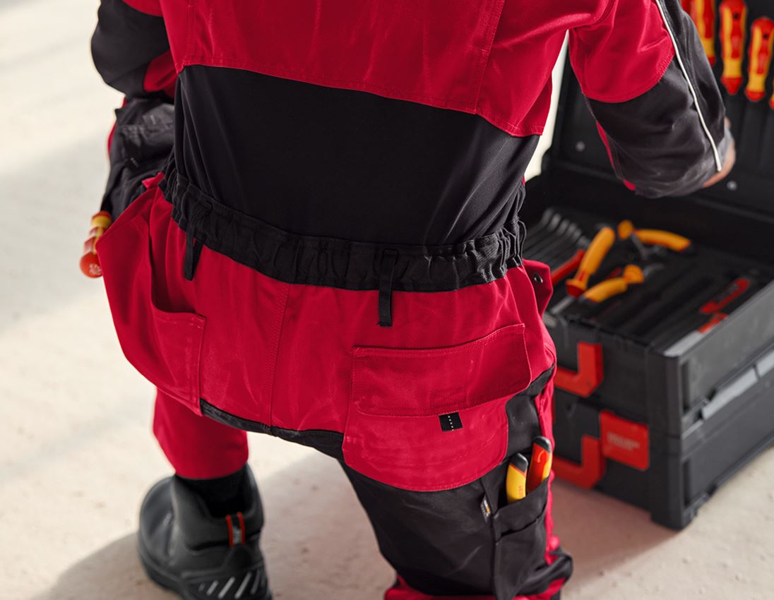 Topics: Overalls e.s.image + red/black 3