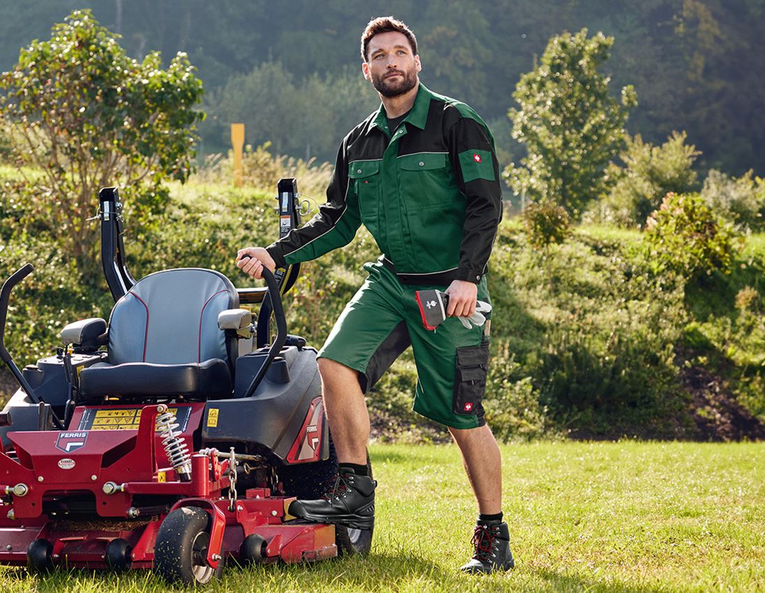 Thèmes: Short e.s.image + vert/noir 2