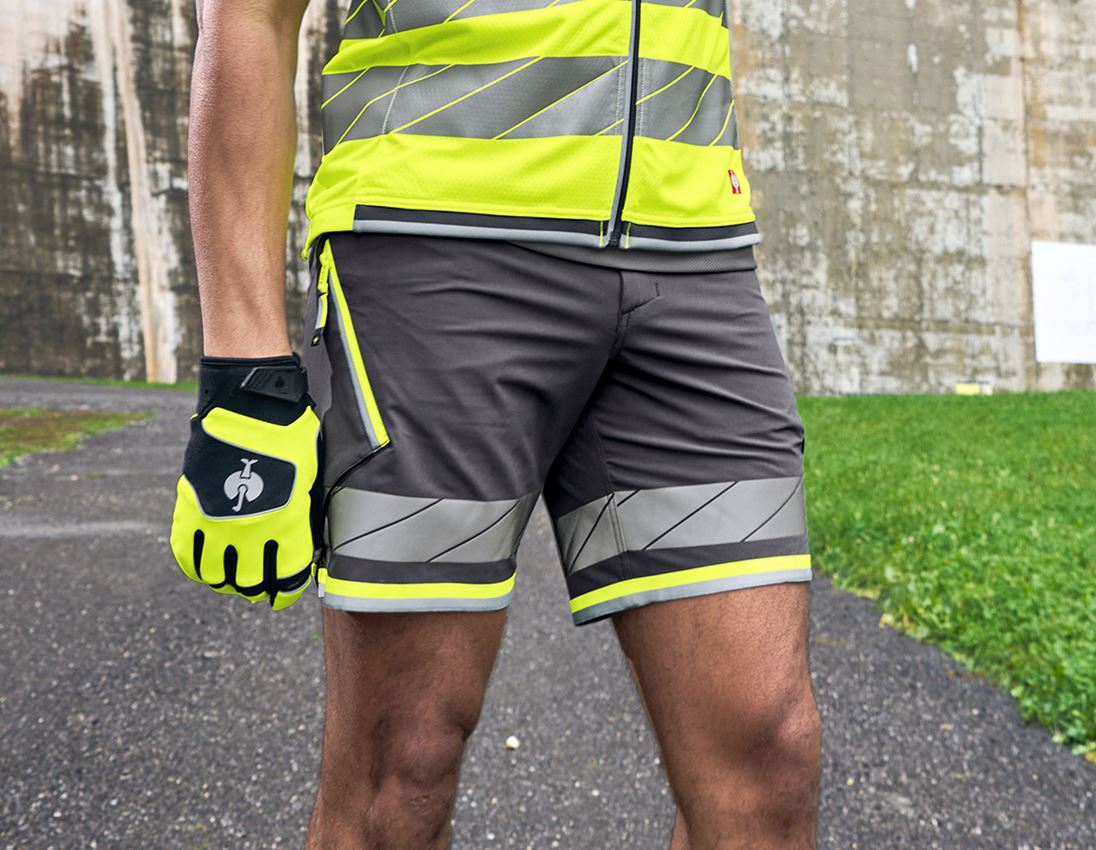 Hosen: Reflex Funktions Short e.s.ambition + anthrazit/warngelb
