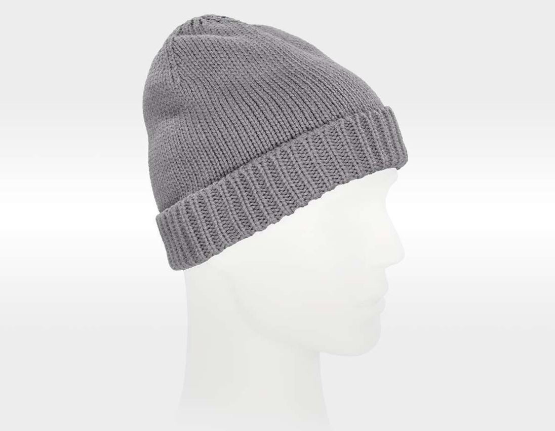 Topics: Knitted hat e.s.roughtough + ash 2