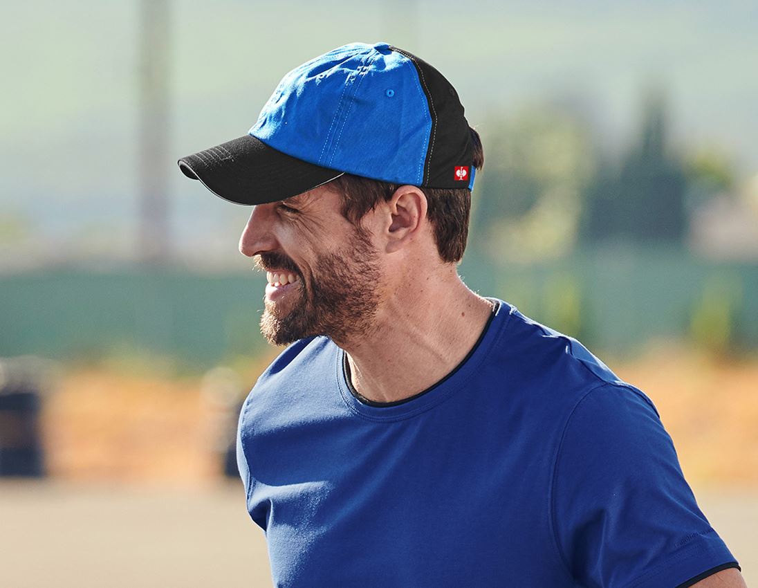 Accessoires: e.s. Cap color + kornblau/schwarz 1
