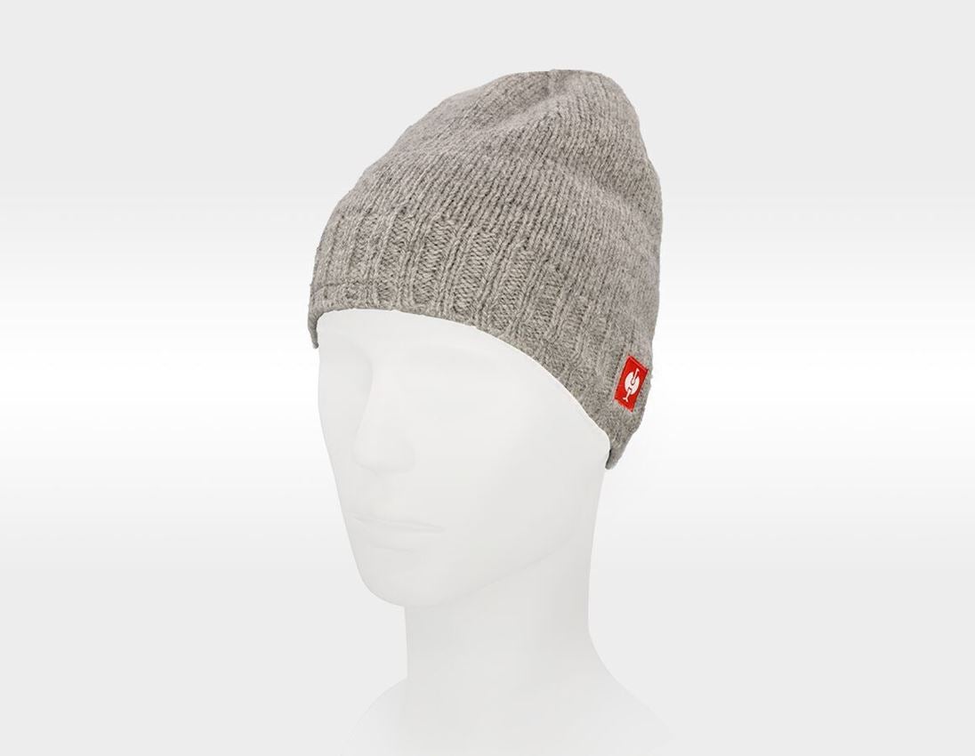 Accessories: e.s. Chunky knit hat + nature