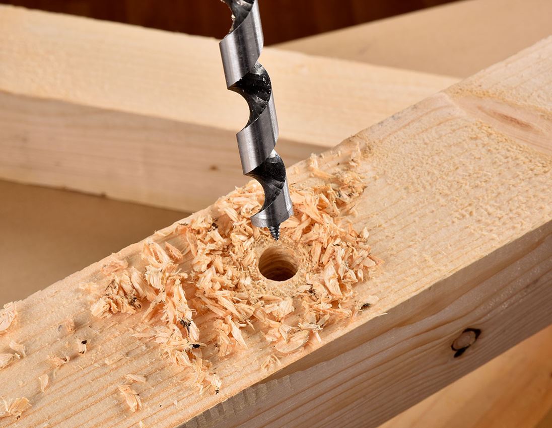 Drills: e.s. Lewis auger