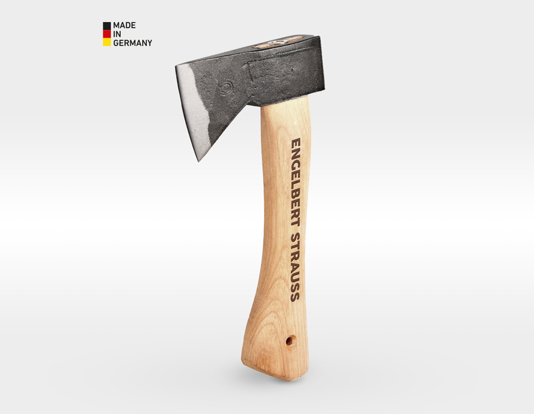 Equipements forestiers: e.s. Hachette de trekking ultimate 1