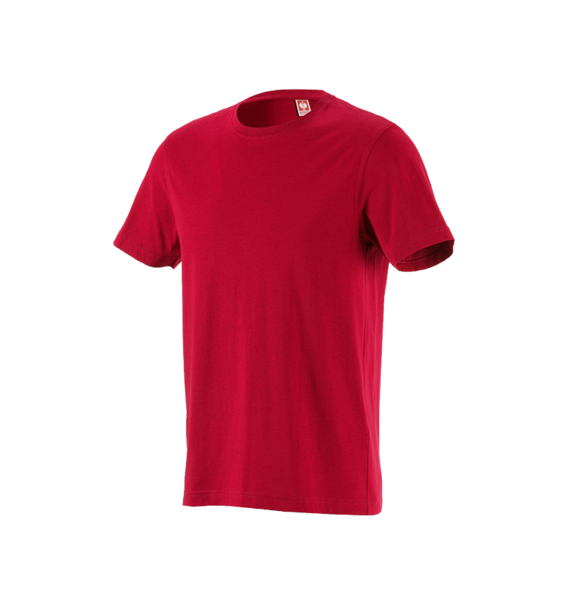 Clothing: T-Shirt e.s.industry + fiery red 2