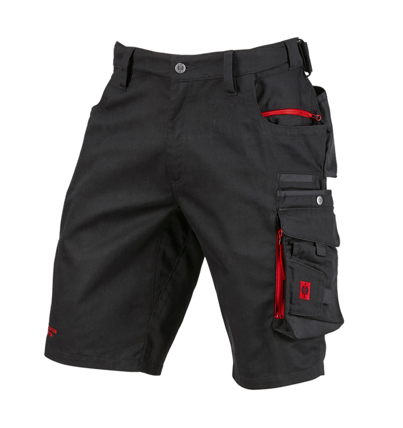 Kollaborationen: FCB Work Shorts + black/straussred 6