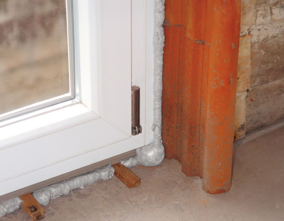 Foam and sealing substances: 2C assembly foam B2