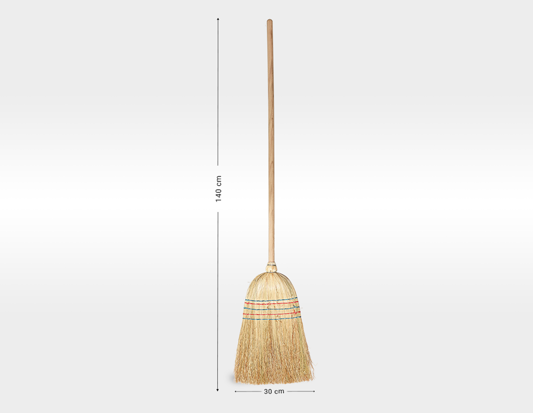 Brooms | Brushes | Scrubbers: Straw Broom 1