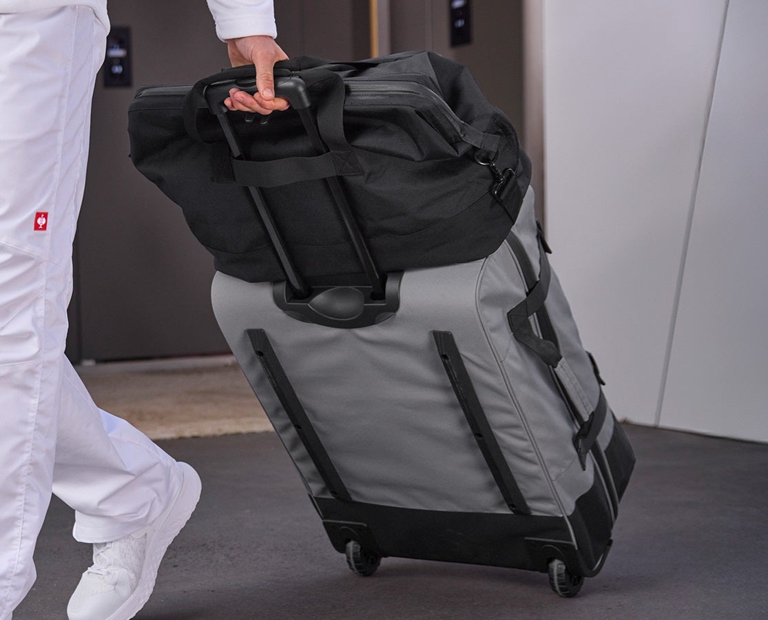 Neue Work&Travel Kollektion, Taschen und Kleidung für Damen und Herren