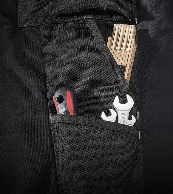 Shorts e.s.motion 2020 with pockets, screwdriver, wrenches and folding rule.