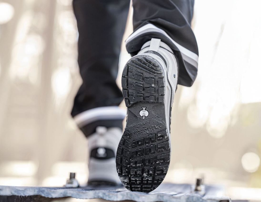 O6: O6 Work boots e.s. Adelaide mid + black/platinum 1