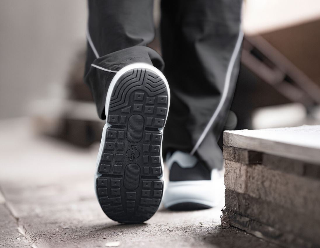S1: S1 Safety shoes Strauss.1004 low + platinum 3