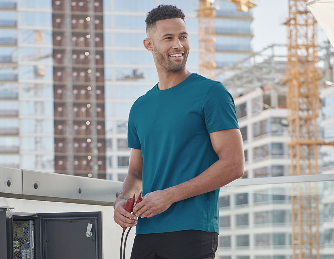 Snedker: e.s. T-Shirt cotton + petrol