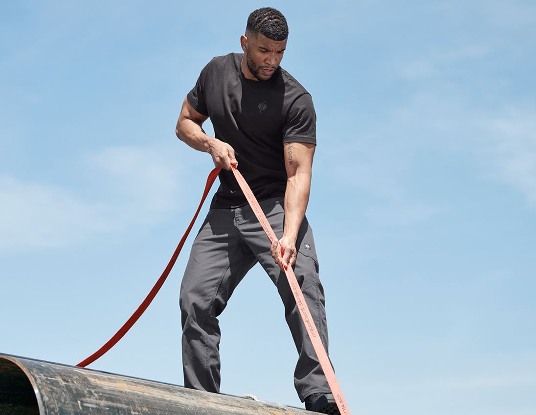 Emner: T-shirt heavy e.s.iconic + sort 1