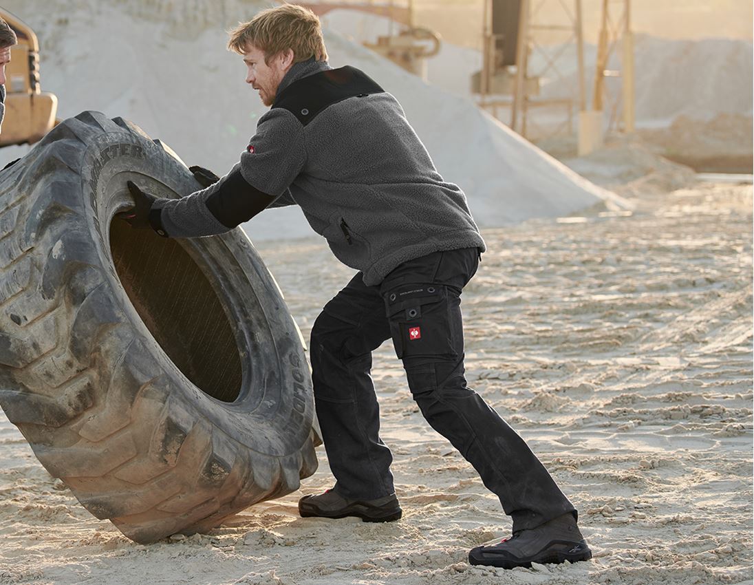 Topics: Trousers e.s.roughtough + black 2