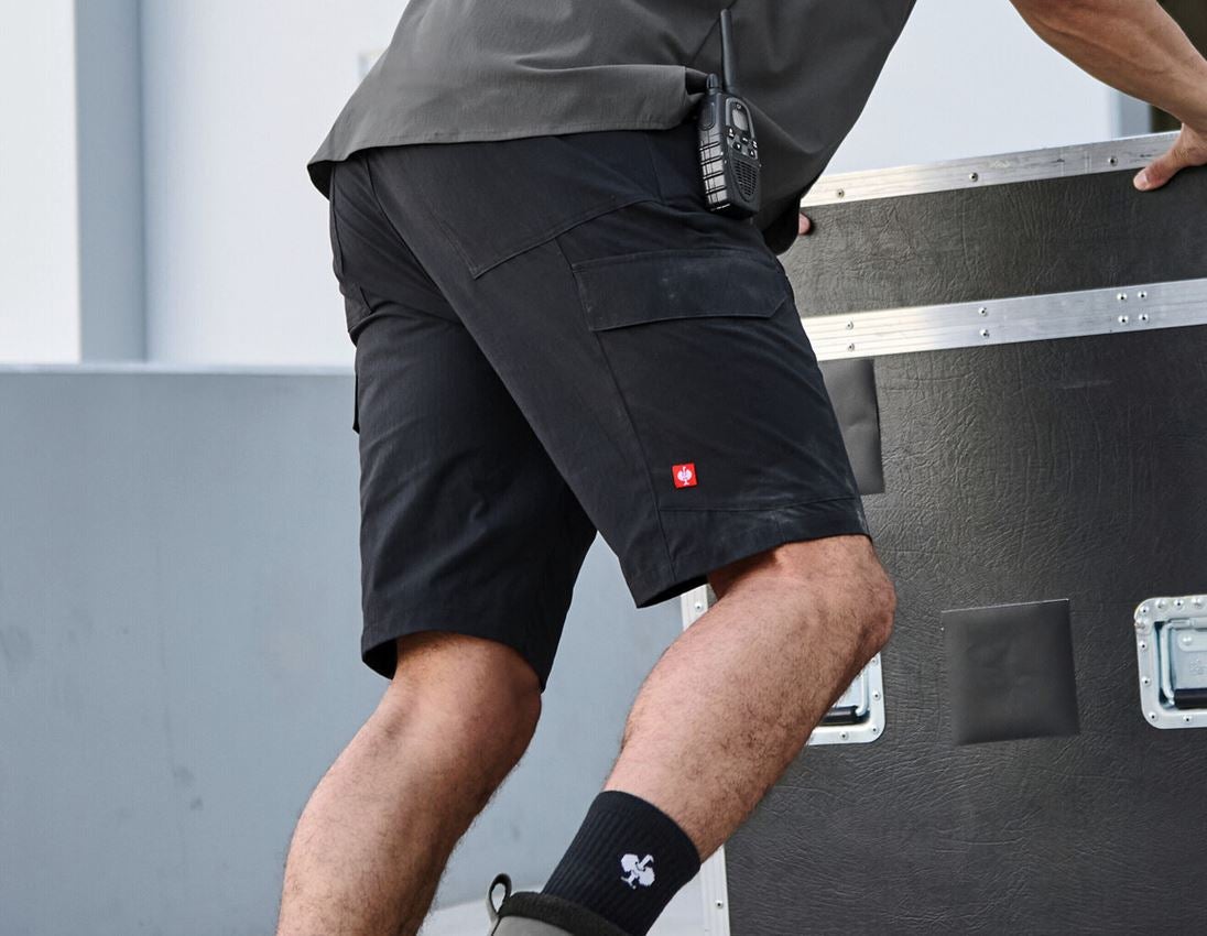 Work Trousers: Shorts e.s.t:aktik light ripstop + black 2
