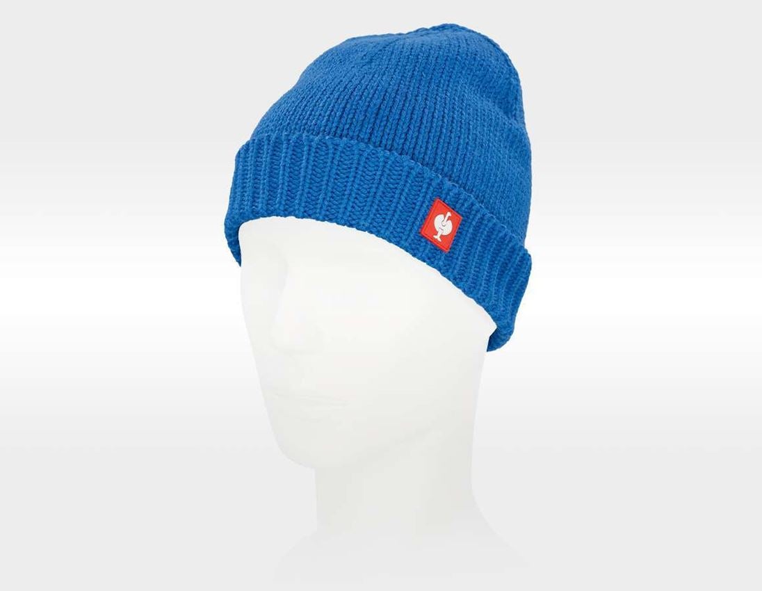 Topics: Knitted hat e.s.roughtough + atoll 3