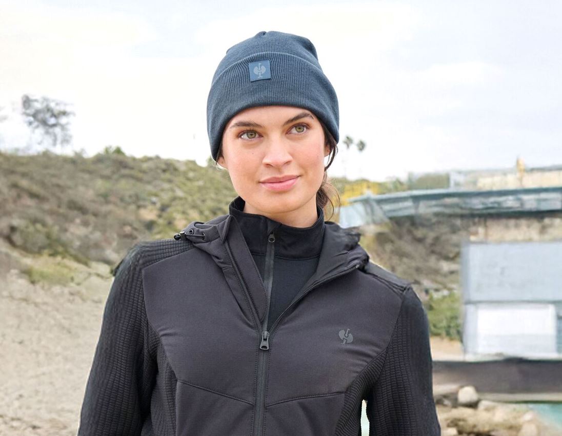 Winter accessories: Knitted hat e.s.iconic + oxidblue 2
