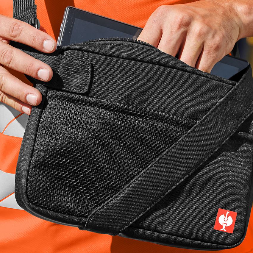 Accessories: Skuldertaske e.s.ambition + sort 2