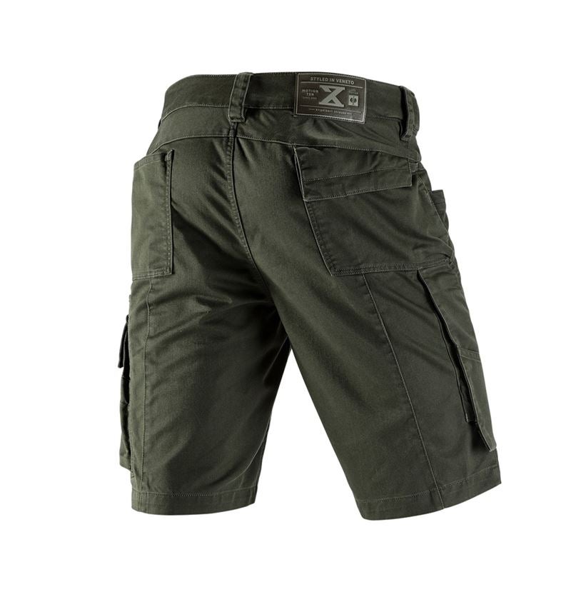 Topics: Shorts e.s.motion ten + disguisegreen 3