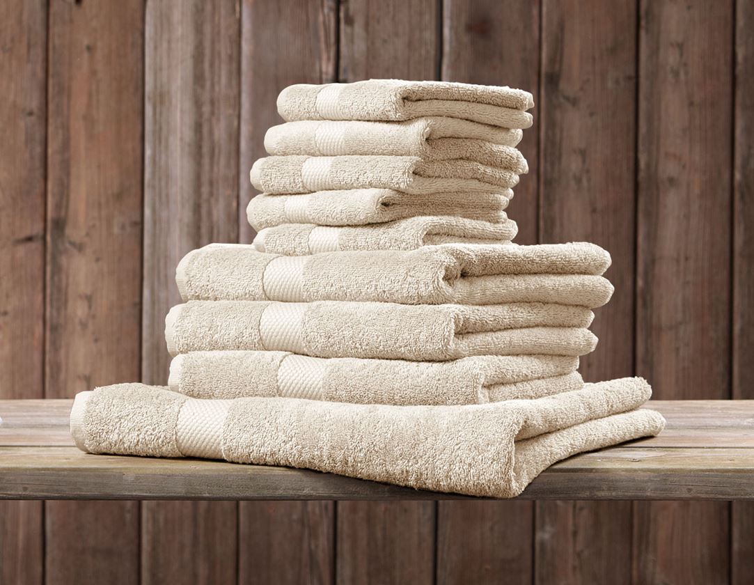 Cloths: Terry cloth towel Premium pack of 3 + cream