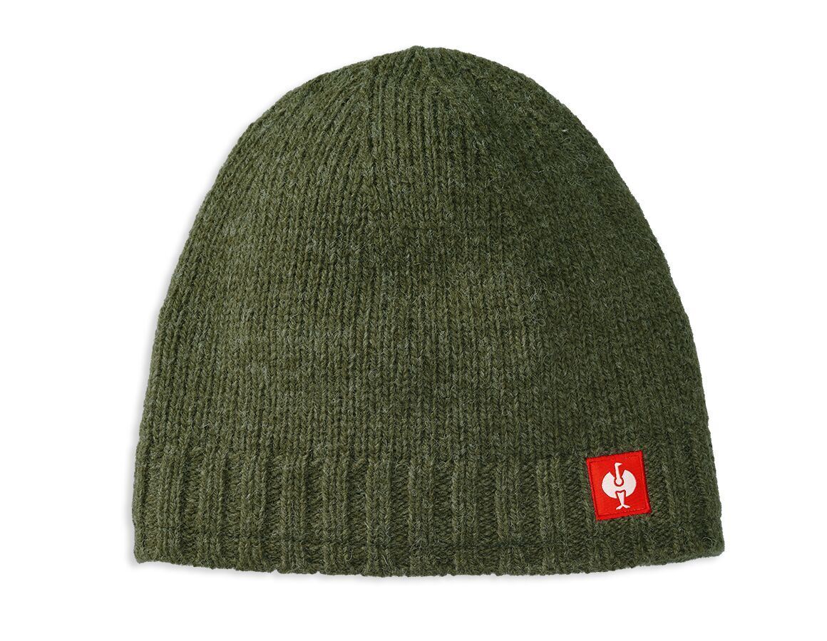 Accessories: e.s. Chunky knit hat + thyme