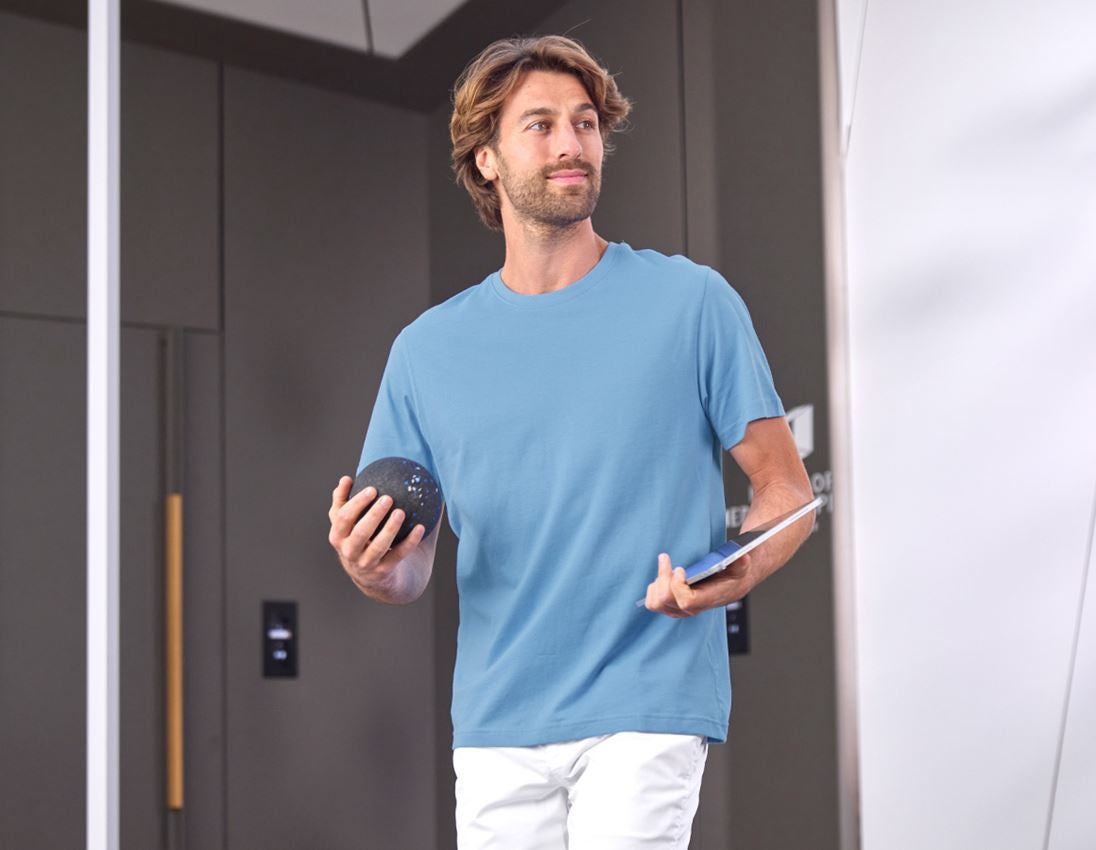 Shirts & Co.: e.s. T-Shirt cotton + azurblau